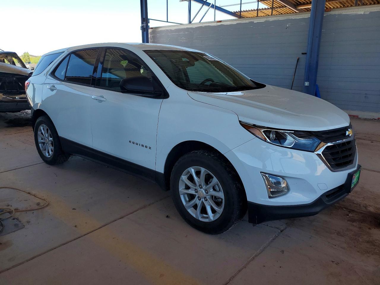 2018 Chevrolet Equinox Ls - Фото 4