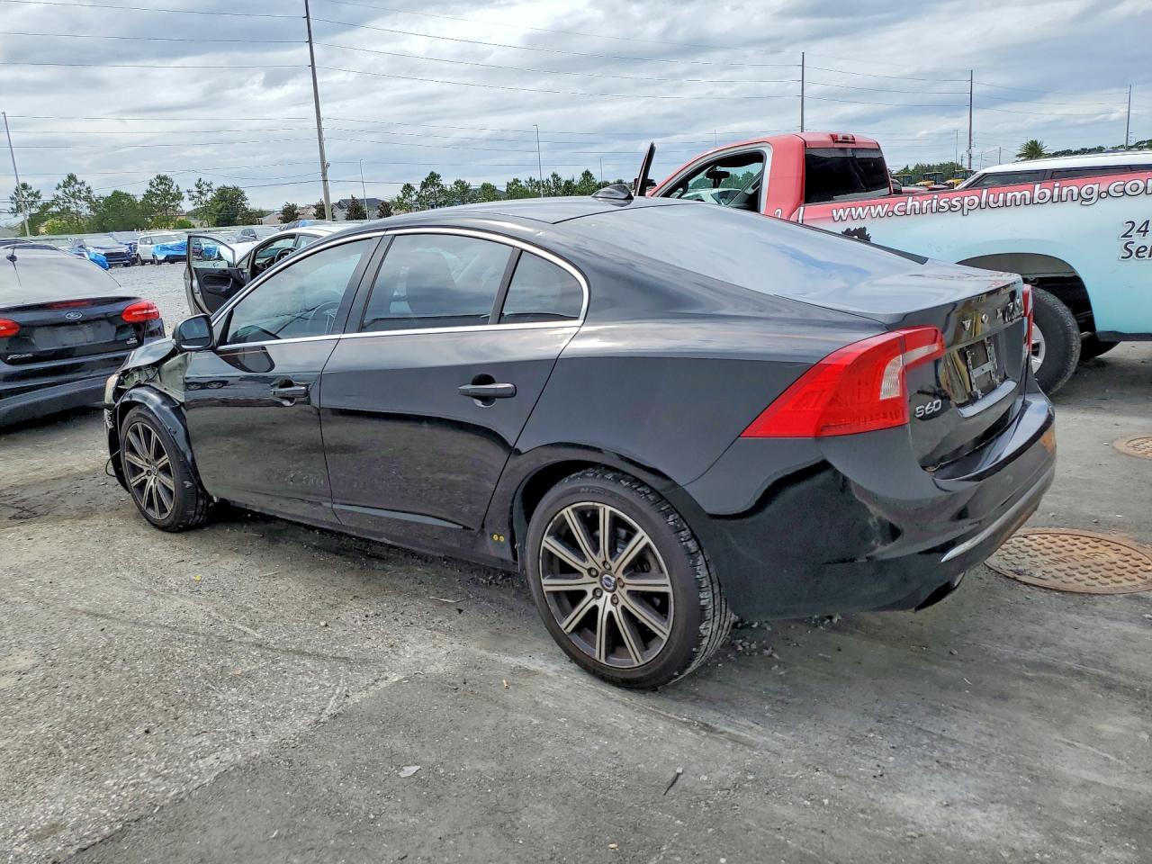2017 Volvo S60 Premier - Image 2