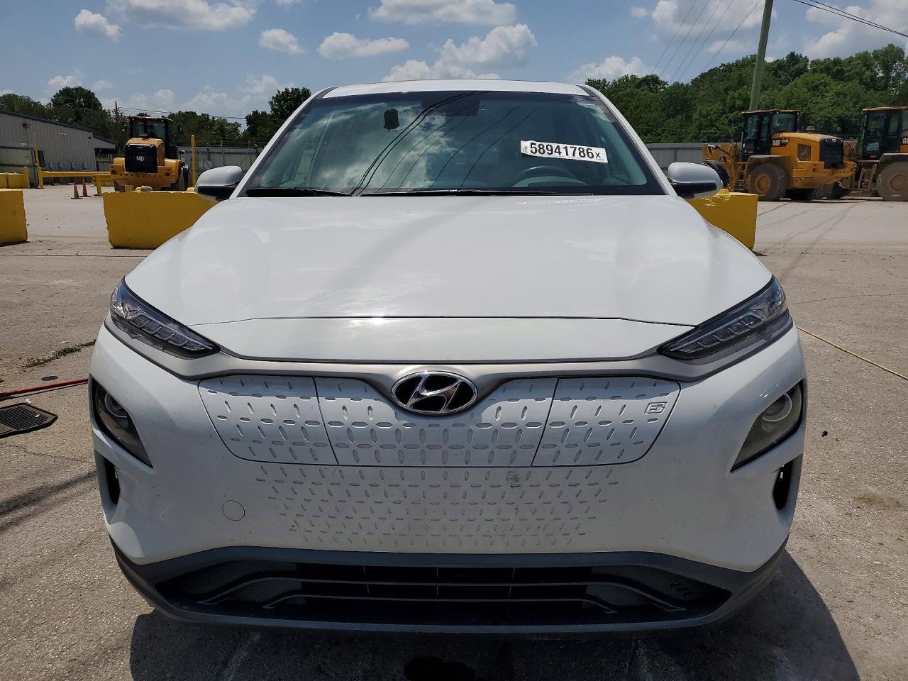 2021 Hyundai Kona Limited - Image 5