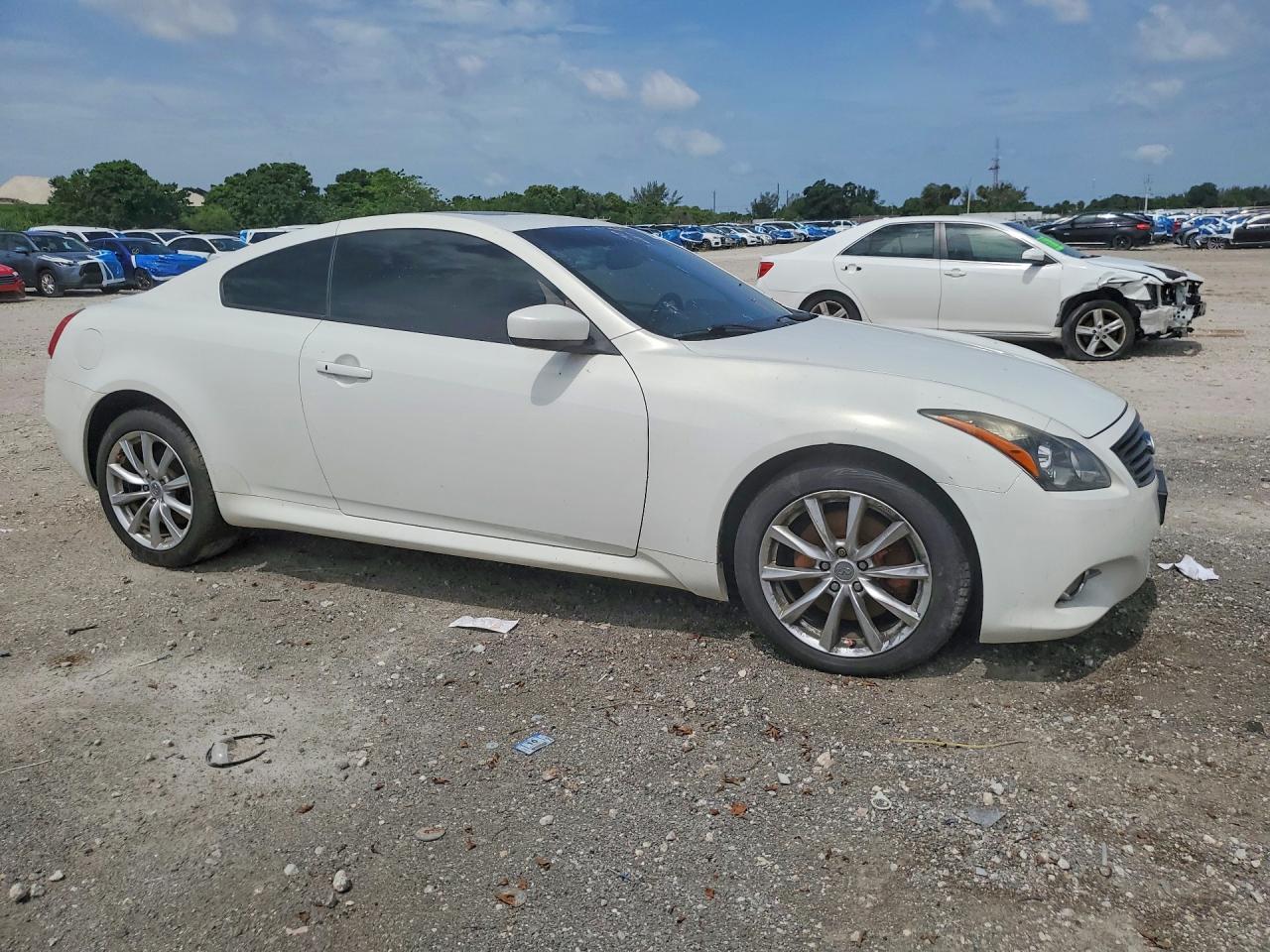 2013 Infiniti G37 Coupe X - Фото 4