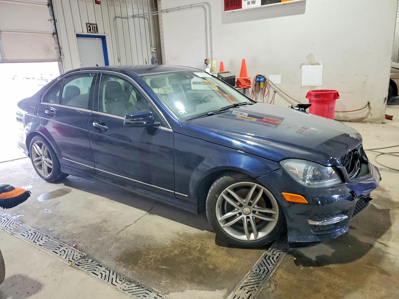 2013 Mercedes-Benz C 250 - Image 4