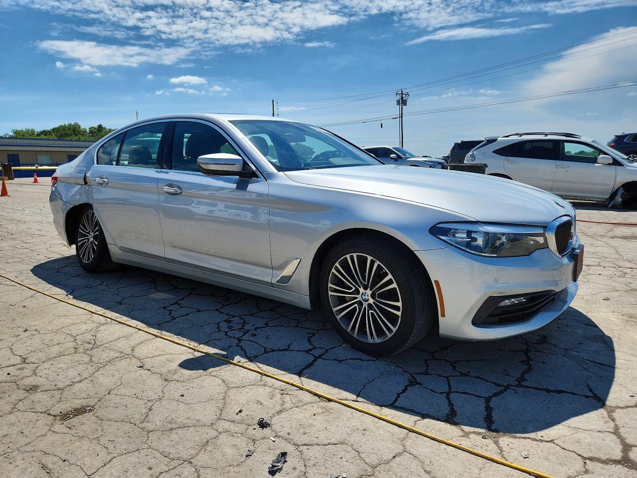 2018 BMW 530 Xi - Image 4
