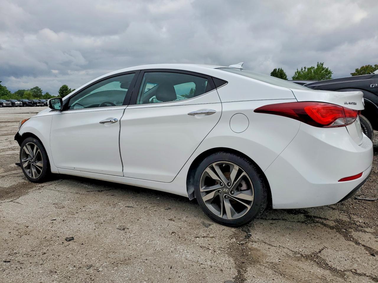 2015 Hyundai Elantra Limited - Image 2