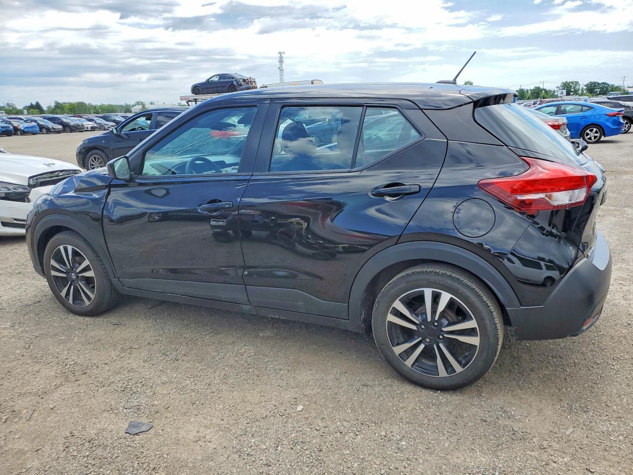 2019 Nissan Kicks S - Фото 2