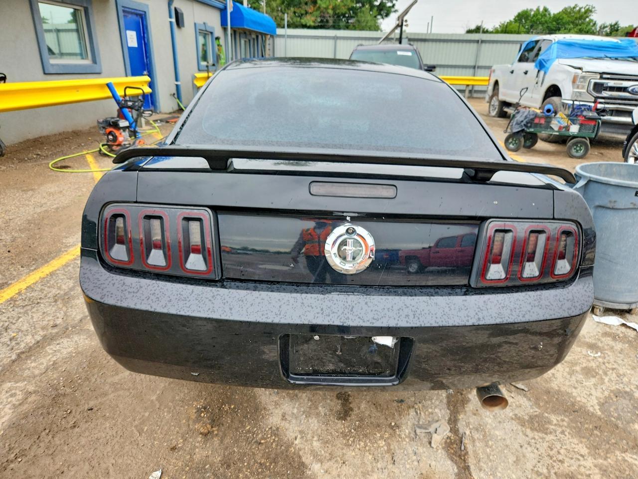 2006 Ford Mustang - Image 6