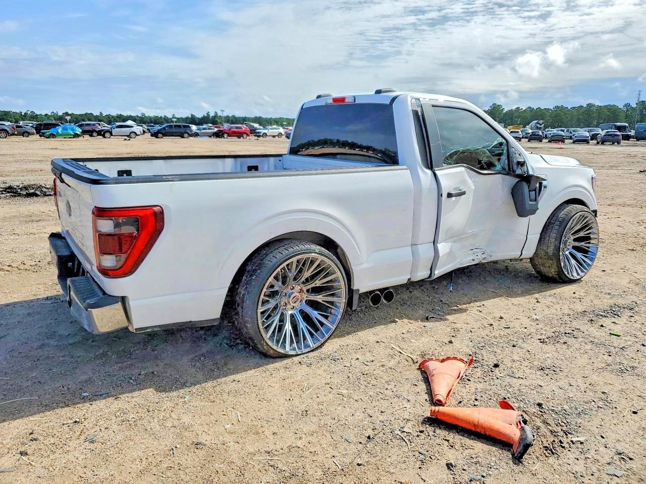 2023 Ford F150 - Фото 3
