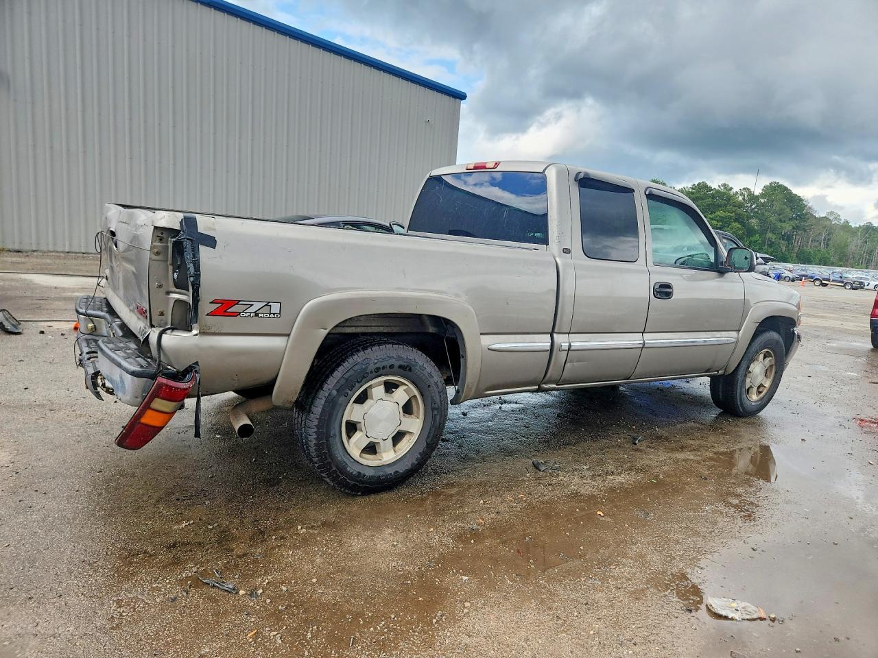2001 GMC New Sierra K1500 - Image 3