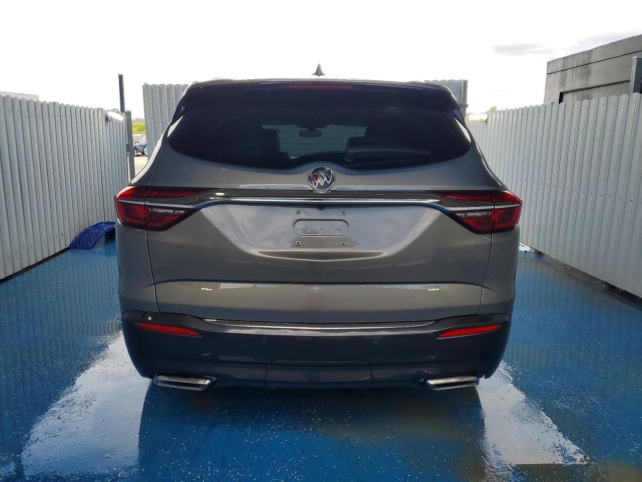 2018 Buick Enclave Essence - Image 6