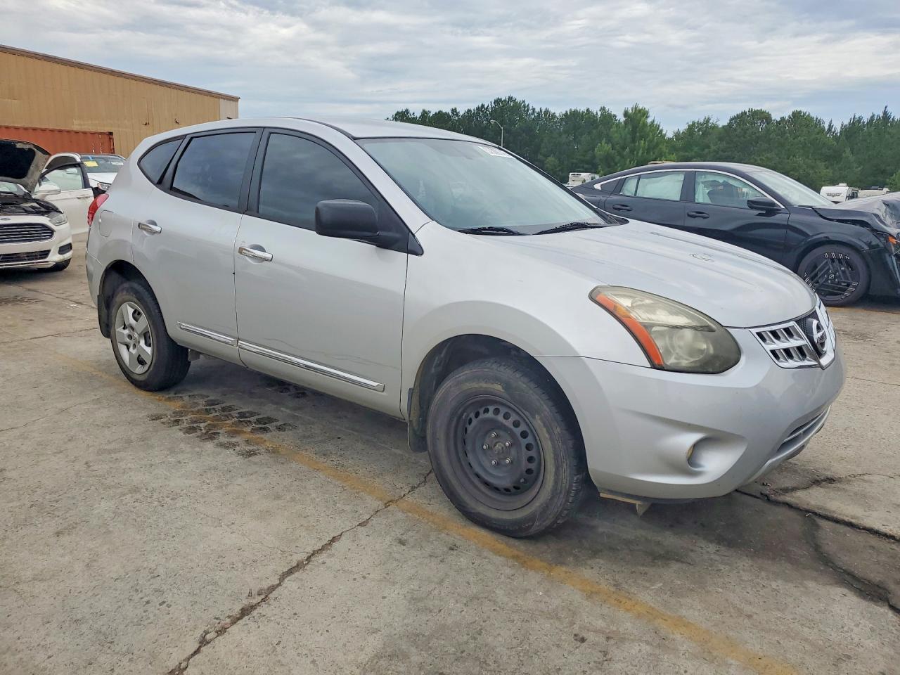 2014 Nissan Rogue Select S - Фото 4