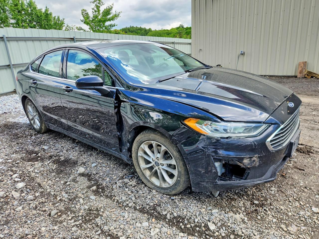 2020 Ford Fusion Se - Image 4