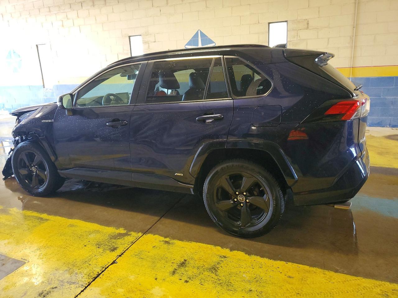 2019 Toyota Rav4 Xse - Фото 2