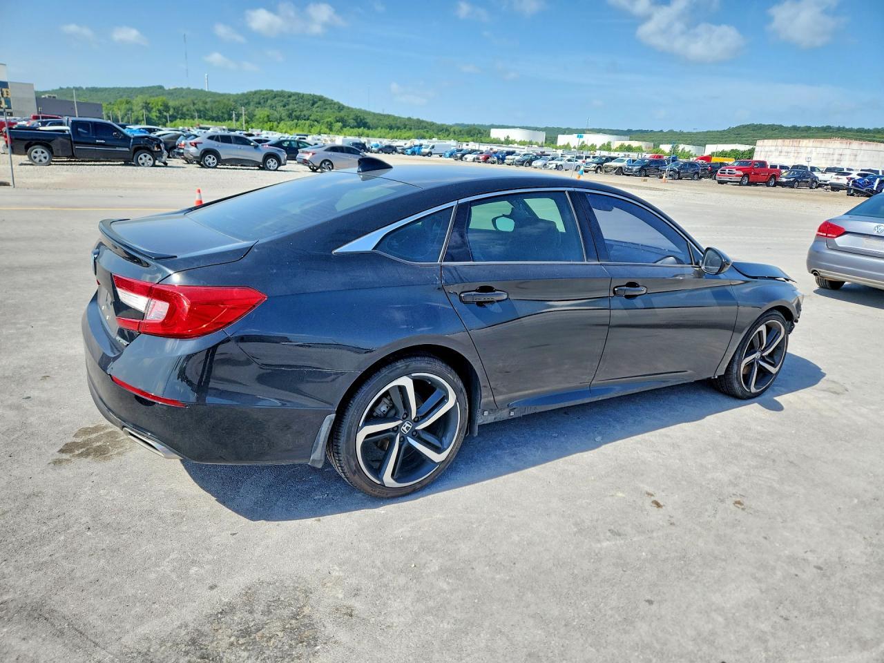 2021 Honda Accord Sport - Image 3