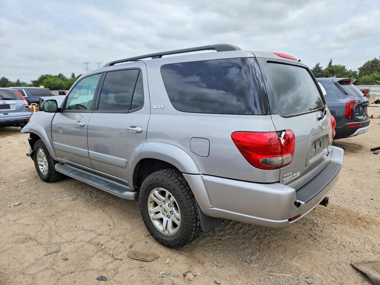 2005 Toyota Sequoia Sr5 - Image 2