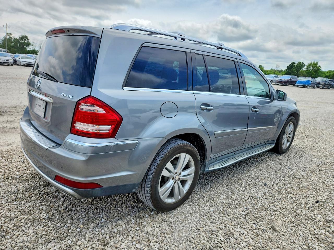 2012 Mercedes-Benz Gl 450 4Matic - Image 3