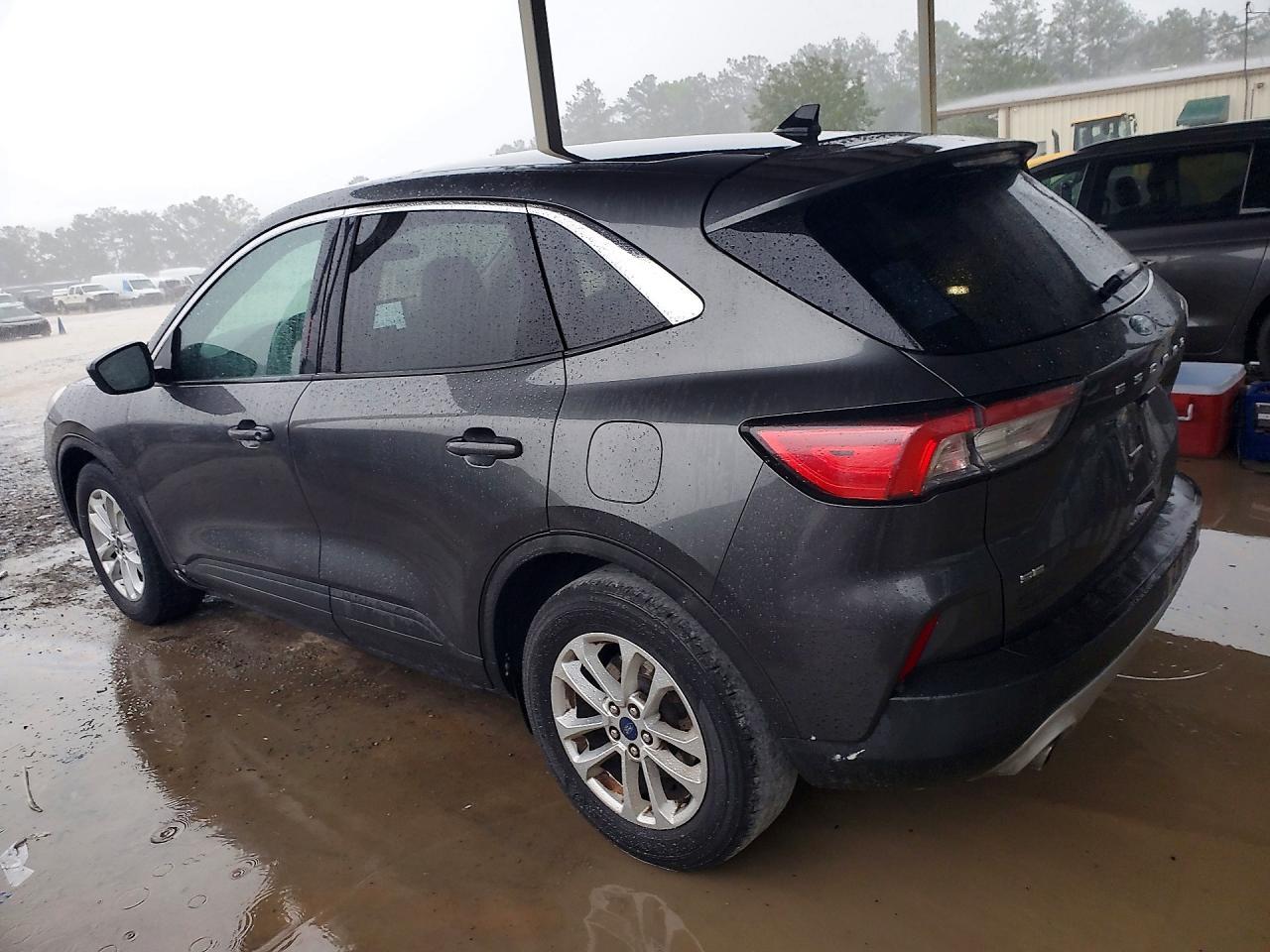 2020 Ford Escape Se - Фото 2