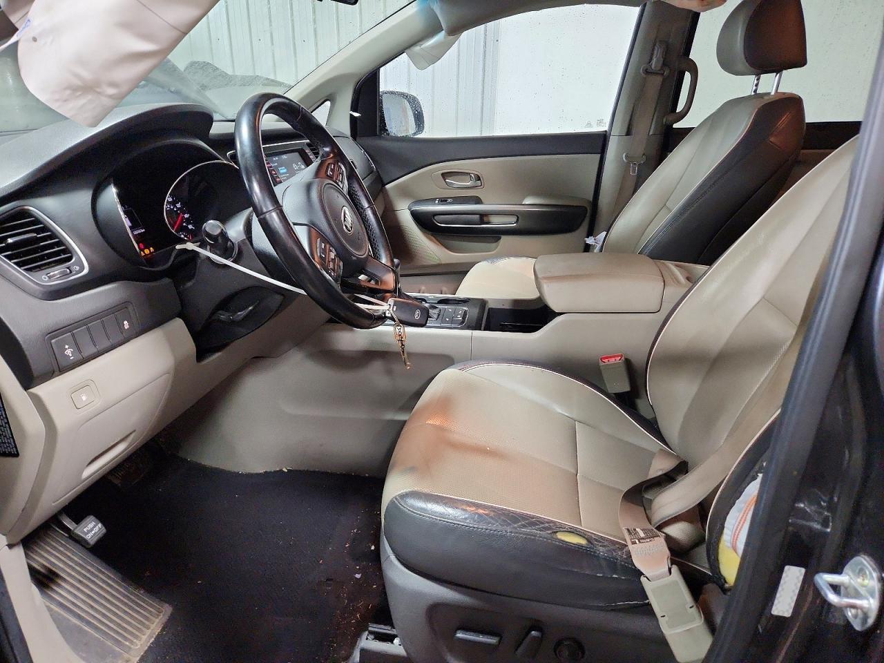 2017 Kia Sedona Lx - Фото 7