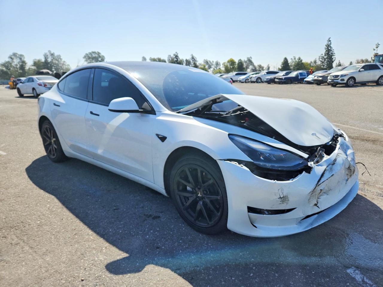 2023 Tesla Model 3 - Image 4