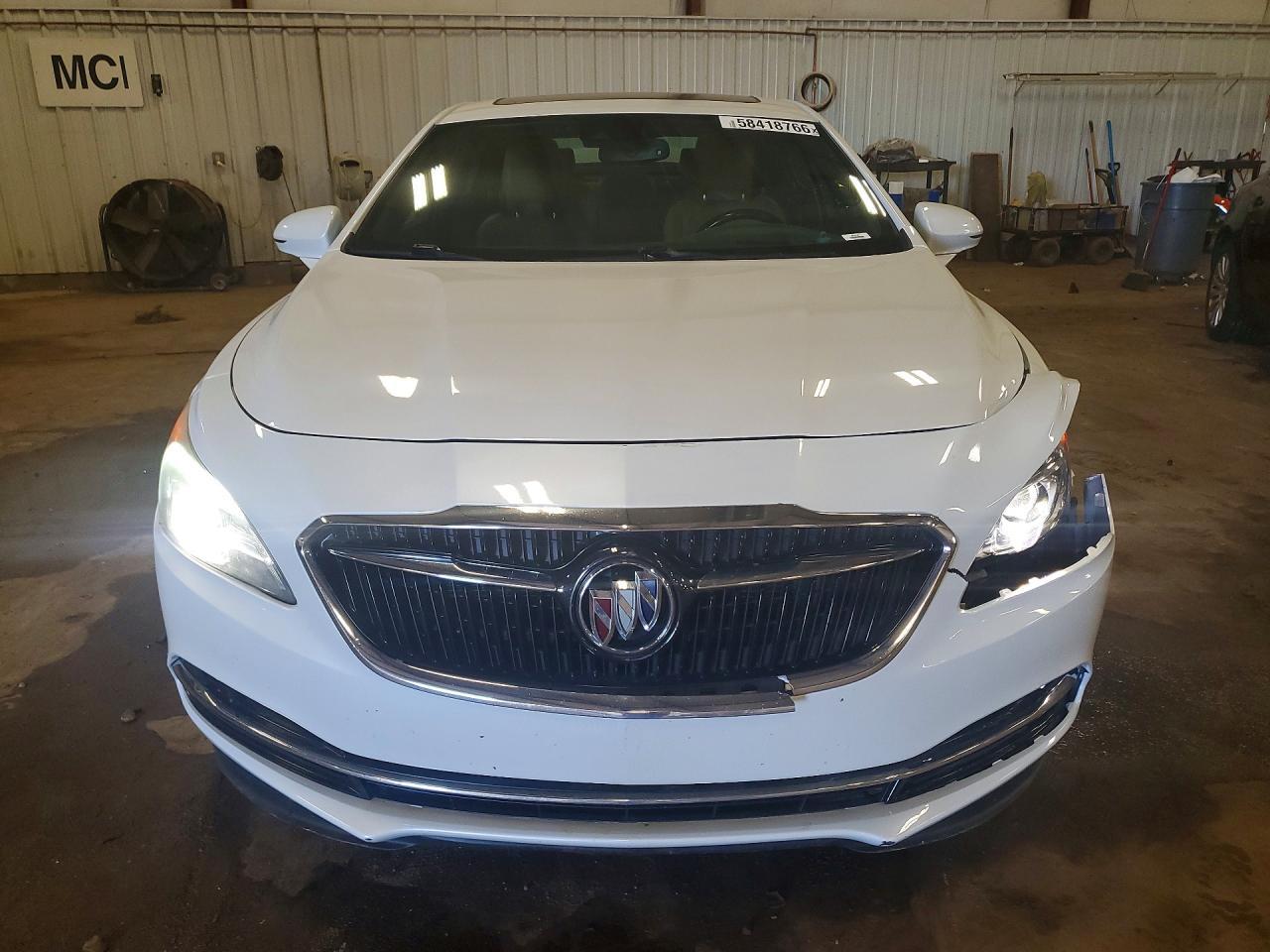 2017 Buick Lacrosse Premium - Image 5