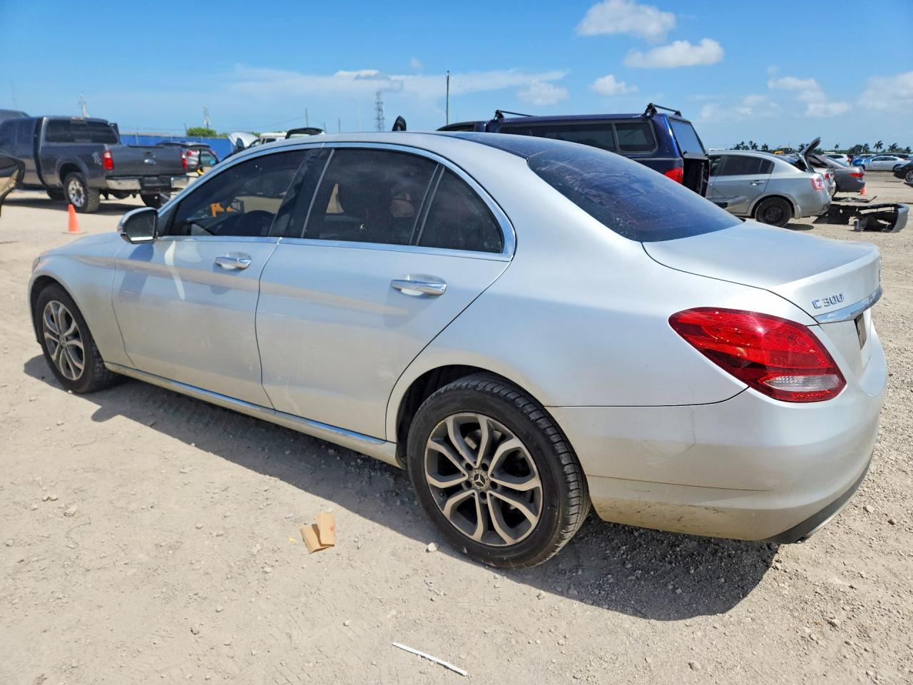 2018 Mercedes-Benz C 300 4Matic - Фото 2