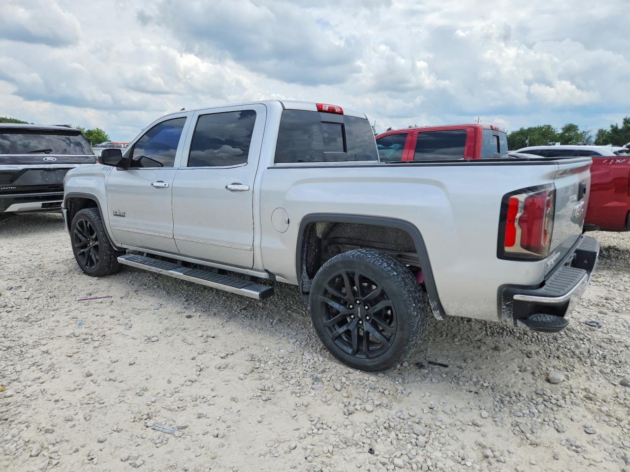 2018 GMC Sierra K1500 Slt - Image 2