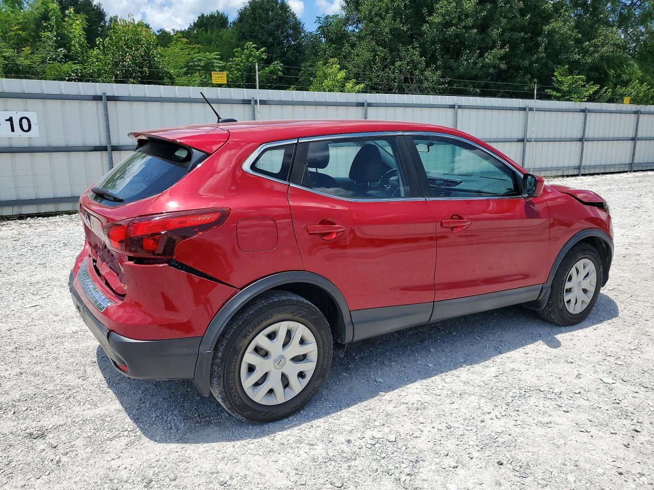 2018 Nissan Rogue Sport S - Фото 3