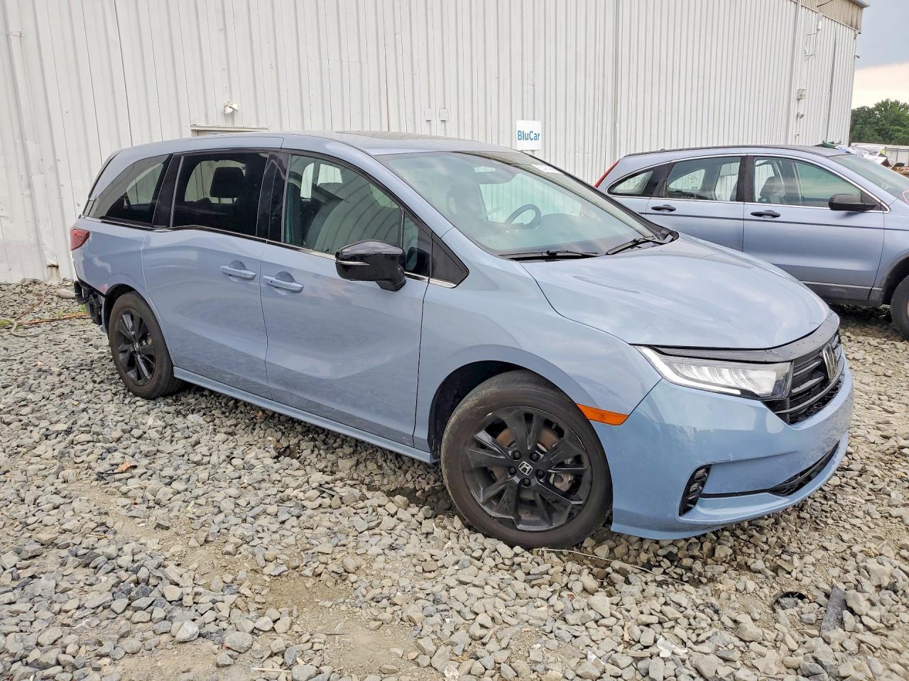 2024 Honda Odyssey Sport - Image 4