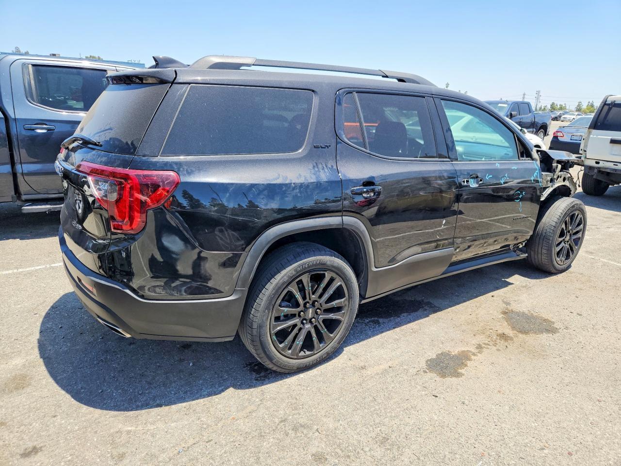 2022 GMC Acadia Slt - Фото 3