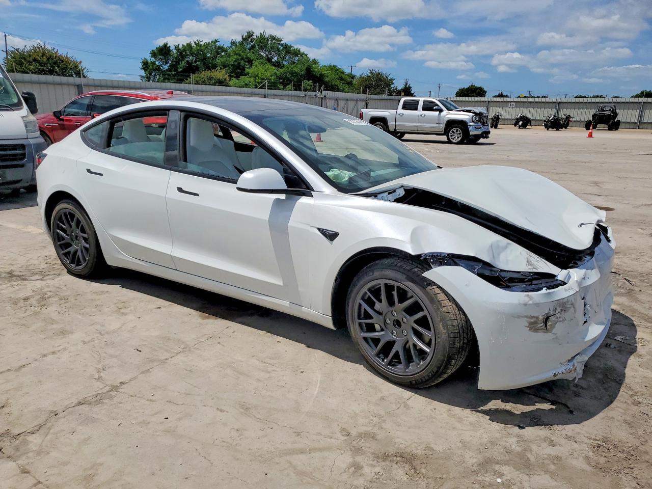 2026 Tesla Model 3 - Image 4
