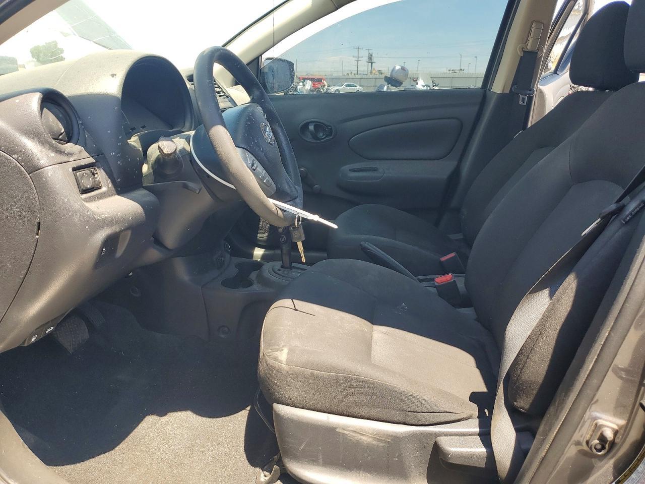2019 Nissan Versa S Plus - Фото 7