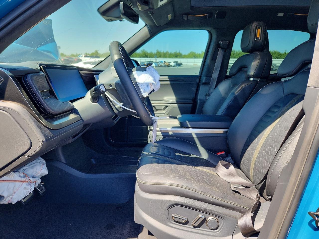 2022 Rivian R1T Adventure - Image 7
