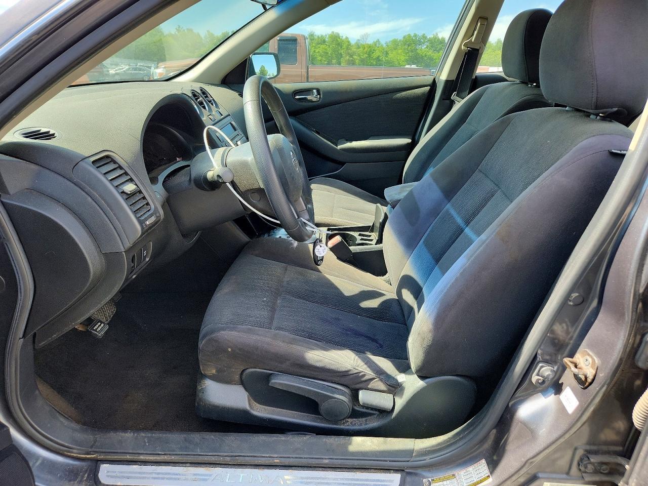 2010 Nissan Altima 2.5 - Image 7