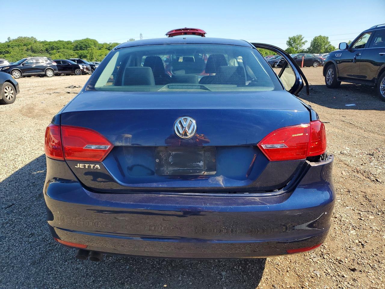 2014 Volkswagen Jetta Base/S - Фото 6