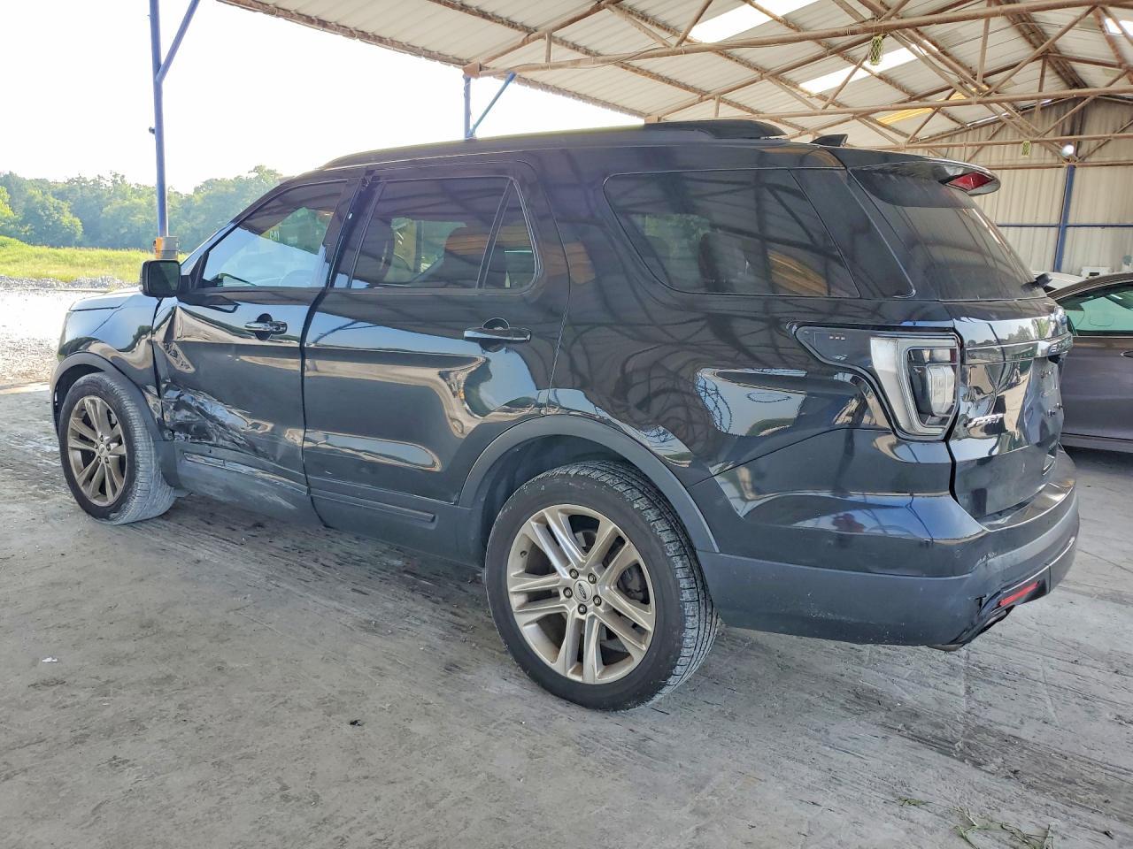2017 Ford Explorer Sport - Фото 2