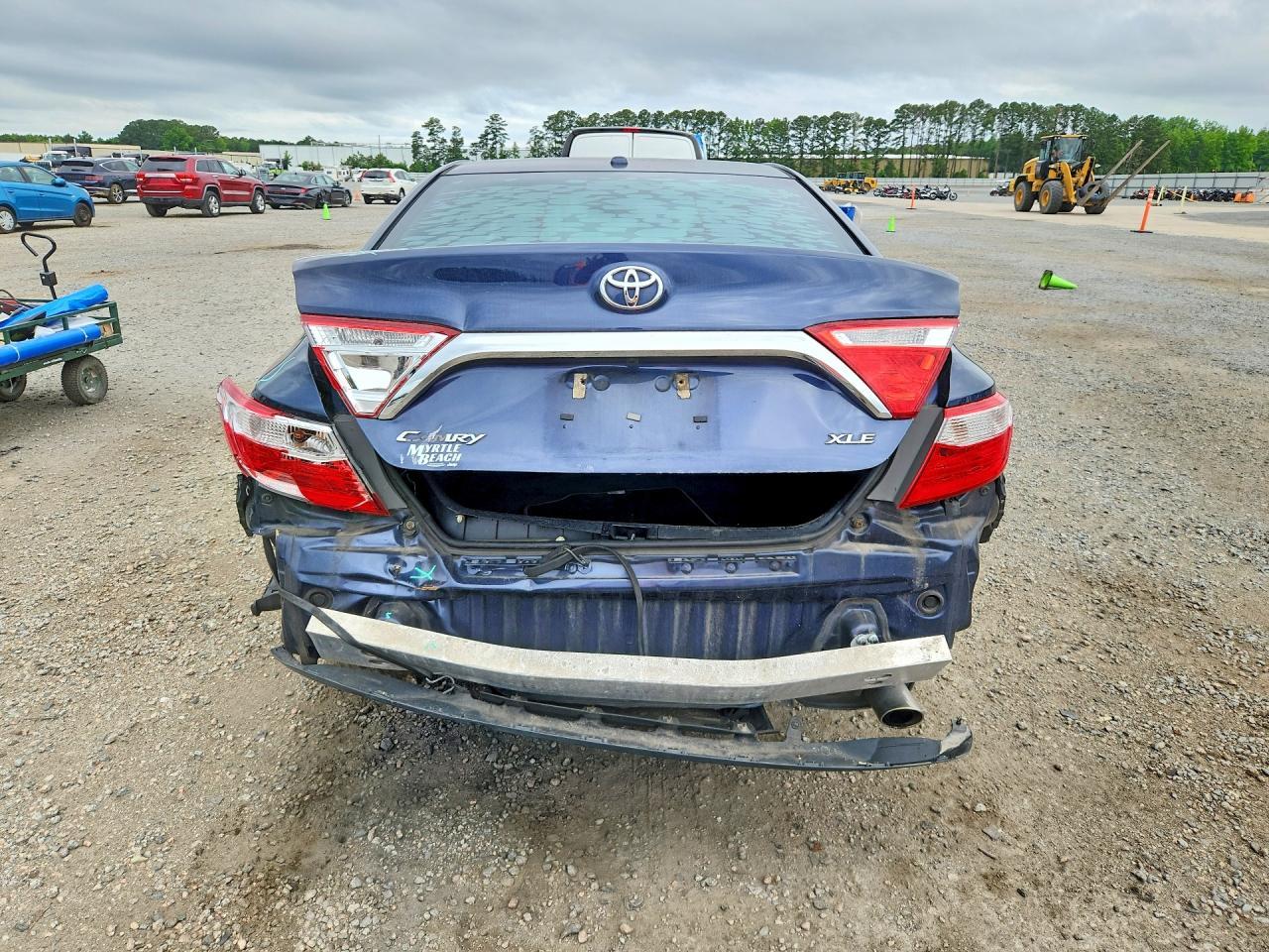2016 Toyota Camry Xle - Фото 6