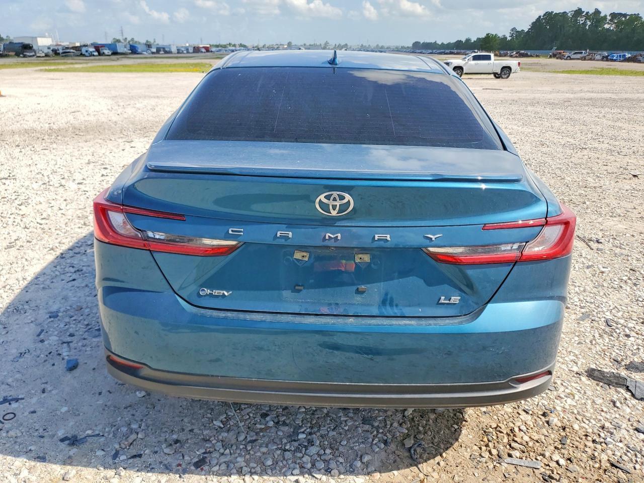 2025 Toyota Camry Le - Image 6