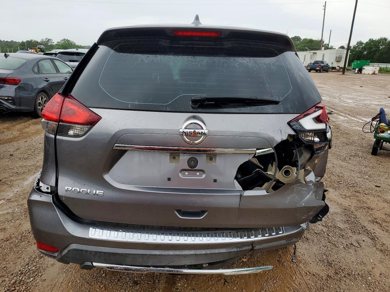 2018 Nissan Rogue S - Image 6