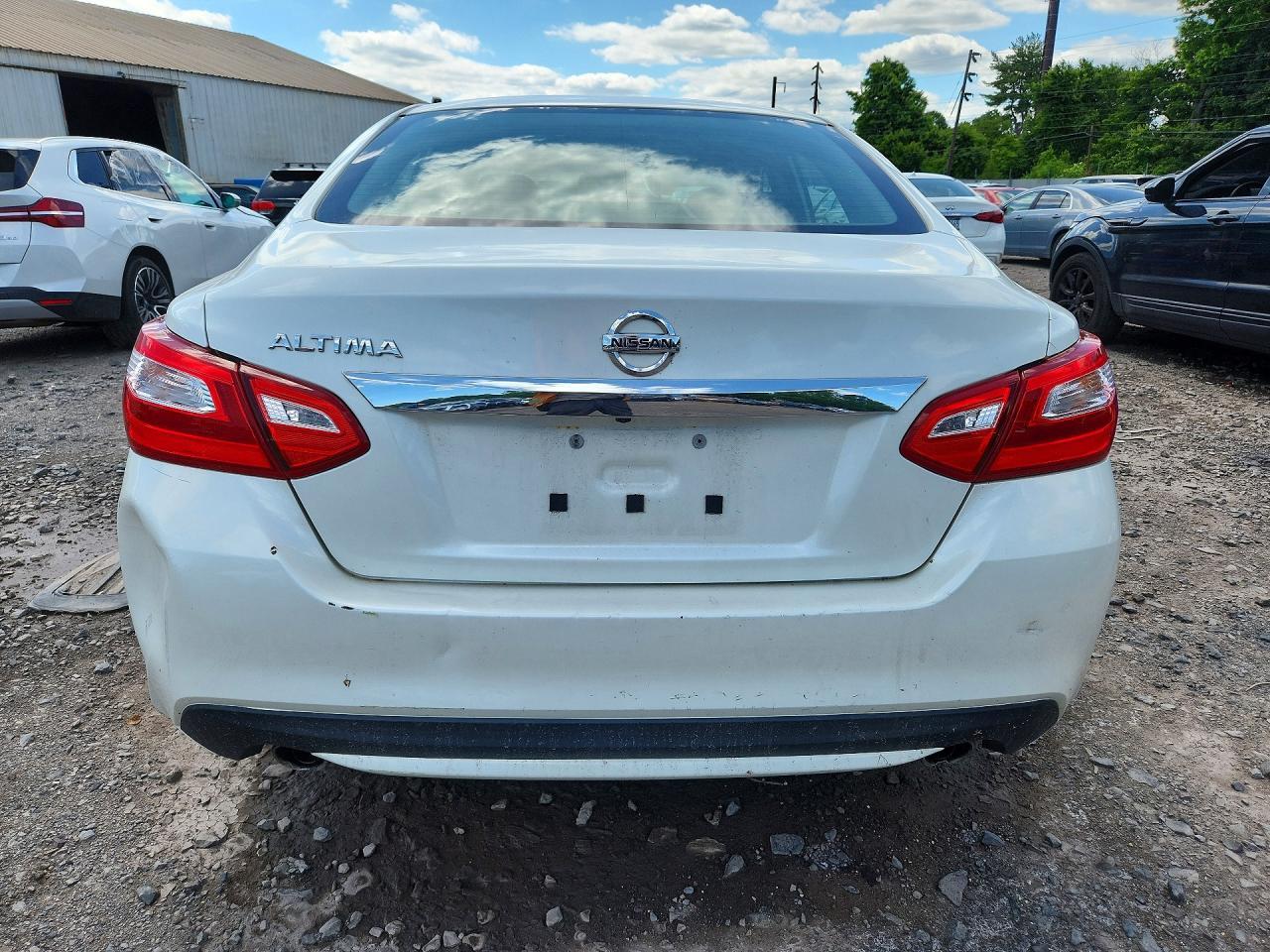 2016 Nissan Altima 2.5 S - Image 6