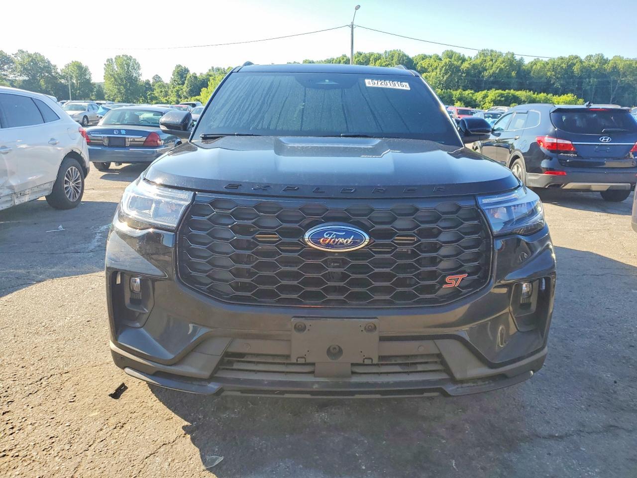 2025 Ford Explorer St - Фото 5