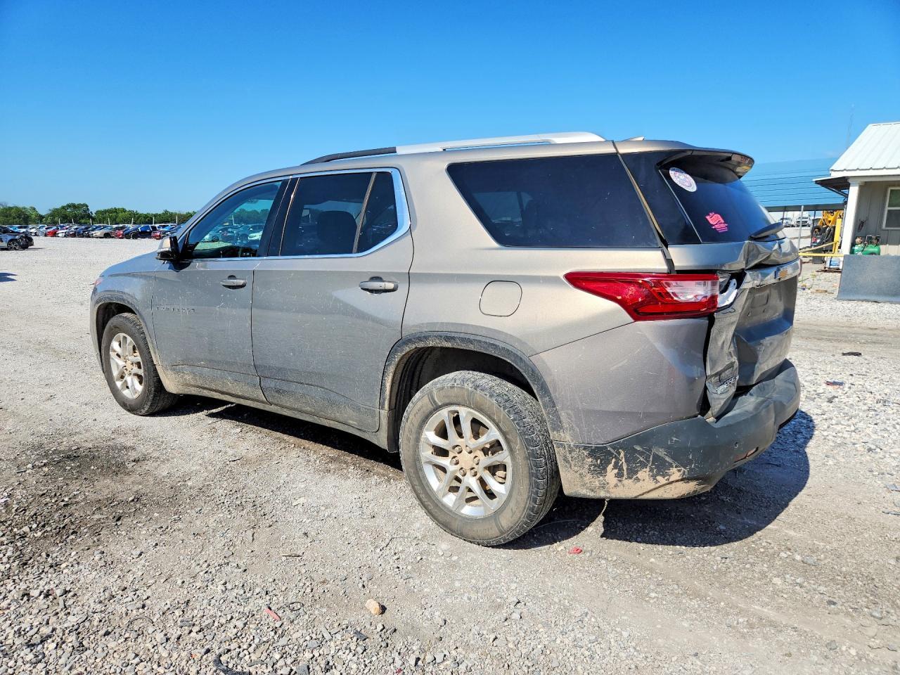 2018 Chevrolet Traverse Lt - Фото 2
