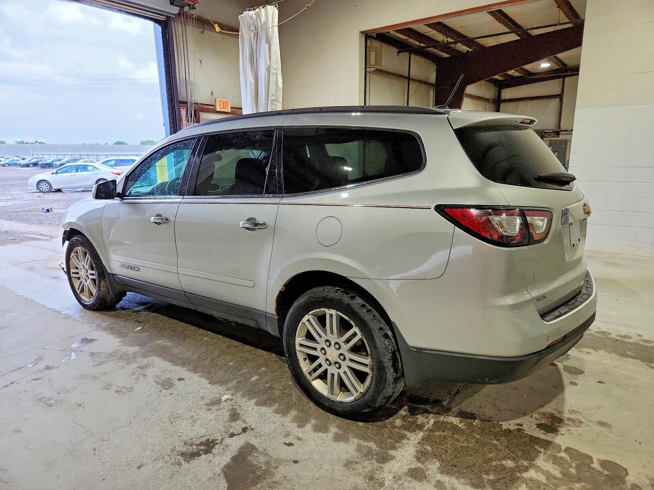 2013 Chevrolet Traverse Lt - Фото 2