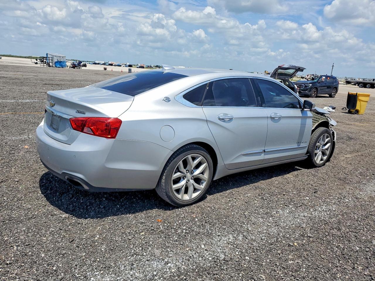 2020 Chevrolet Impala Premier - Фото 3