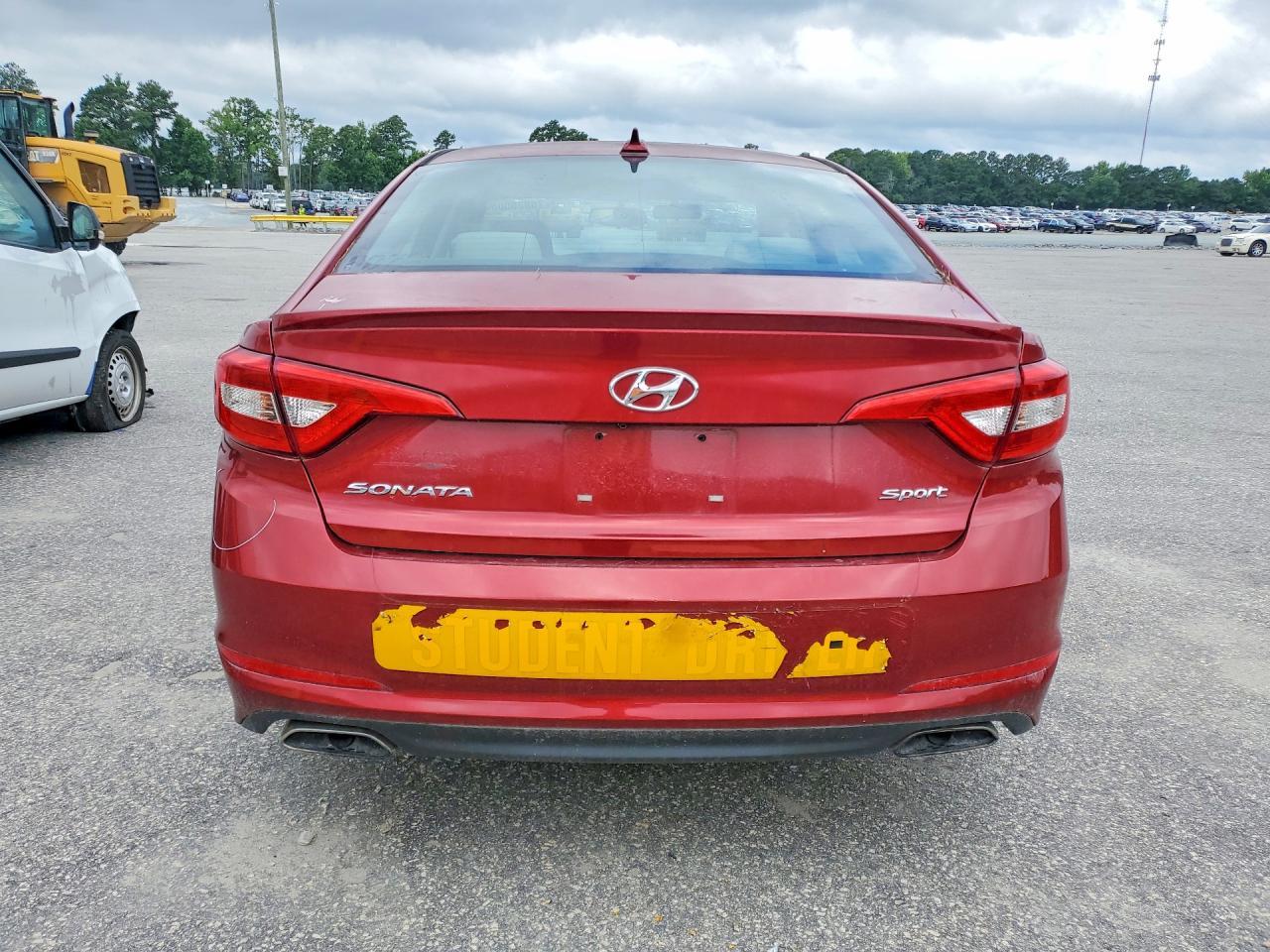 2015 Hyundai Sonata Sport - Image 6