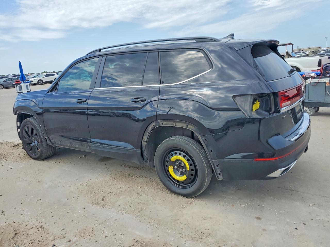 2024 Volkswagen Atlas Se - Фото 2