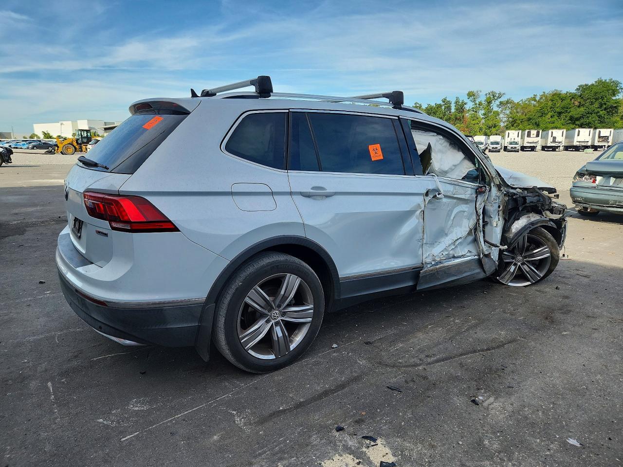 2019 Volkswagen Tiguan Sel Premium - Фото 3