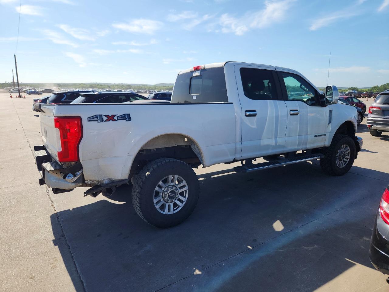 2019 Ford F250 Super Duty - Image 3