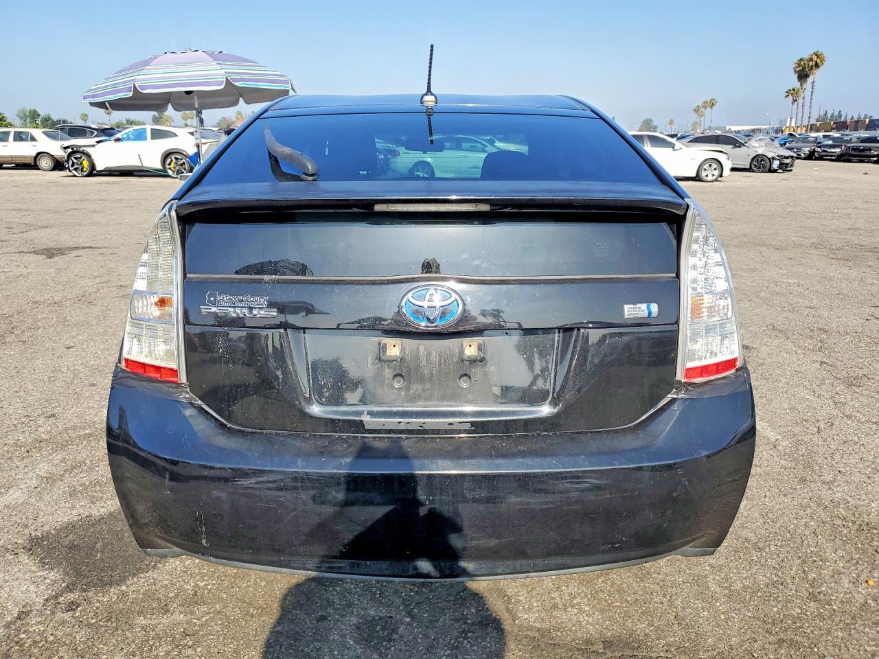 2011 Toyota Prius Three - Image 6
