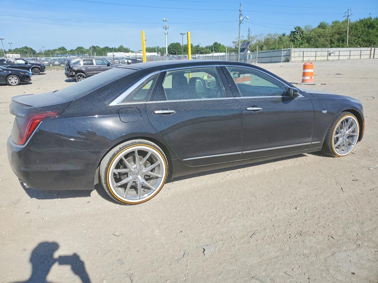 2018 Cadillac Ct6 Platinum Csav - Фото 3