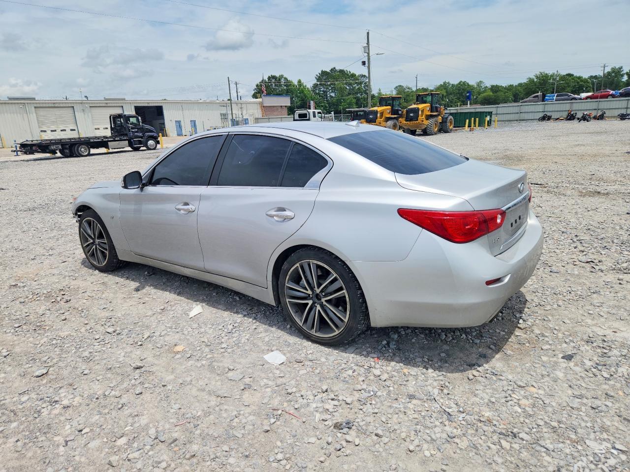 2015 Infiniti Q50 Sport - Image 2
