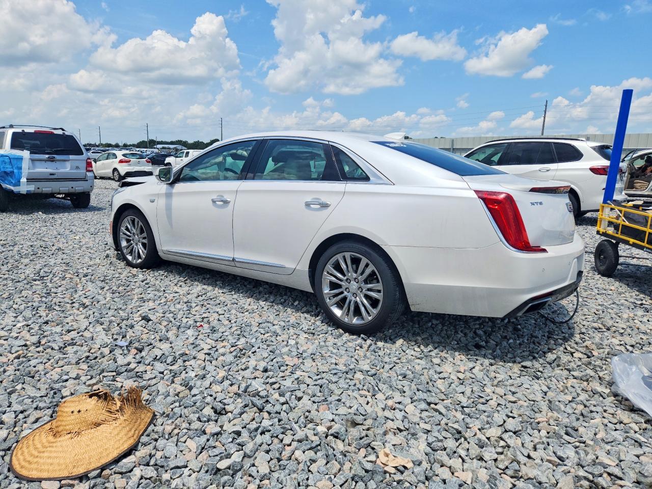 2019 Cadillac Xts Luxury - Фото 2