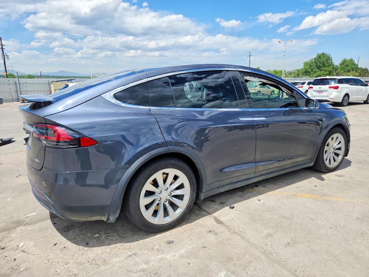 2018 Tesla Model X - Image 3